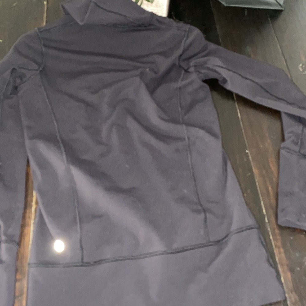 Lululemon jacket - Picture 2 of 5